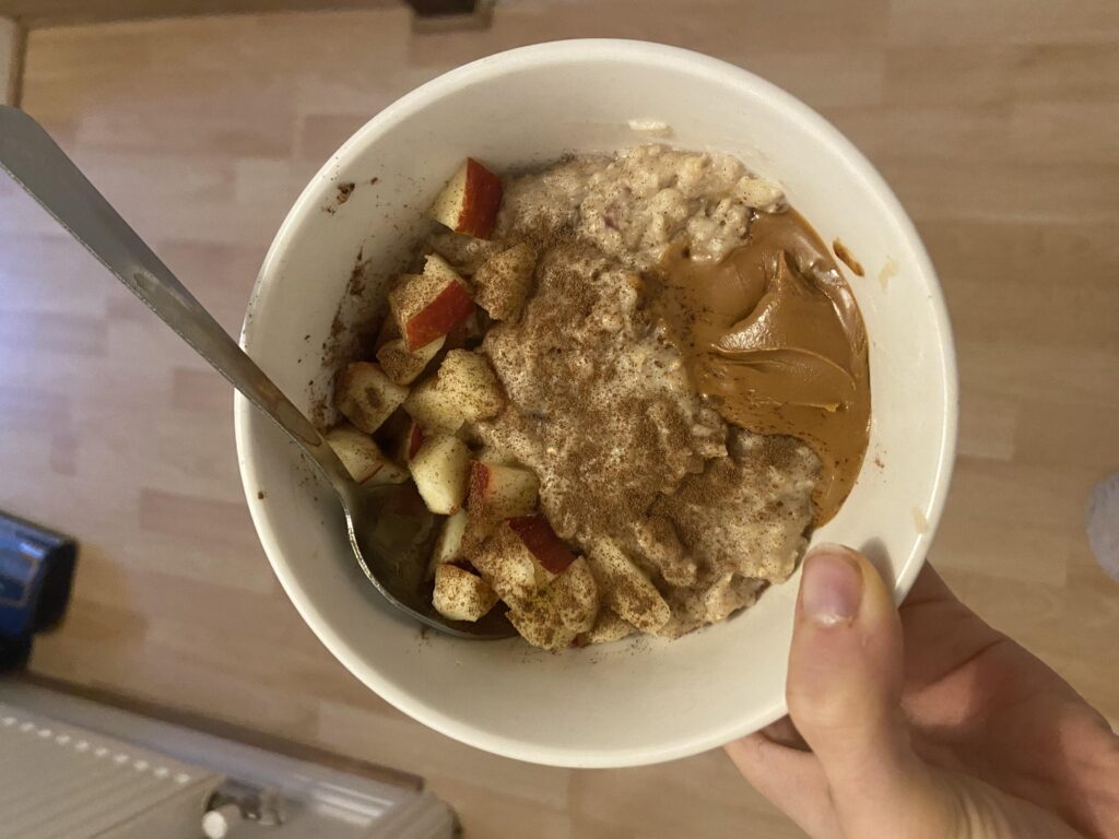 Warming winter porridge: Hannah Diane 🌱(RN/Bsc/HEcert)