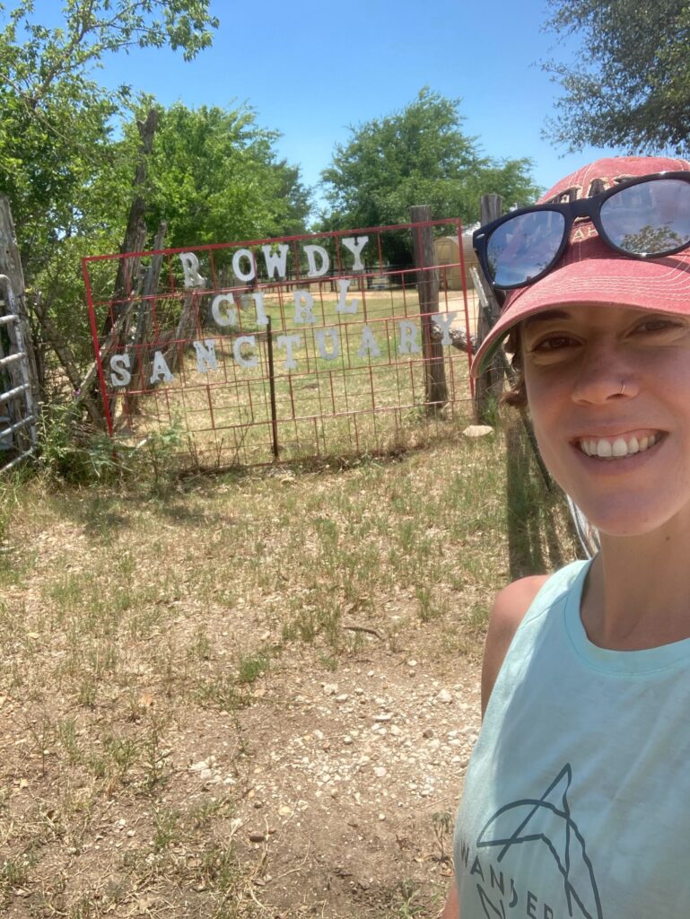 Volunteering at Rowdy Girl Sanctuary - the first beef cattle ranch gone vegan! - Morgan Donnelly