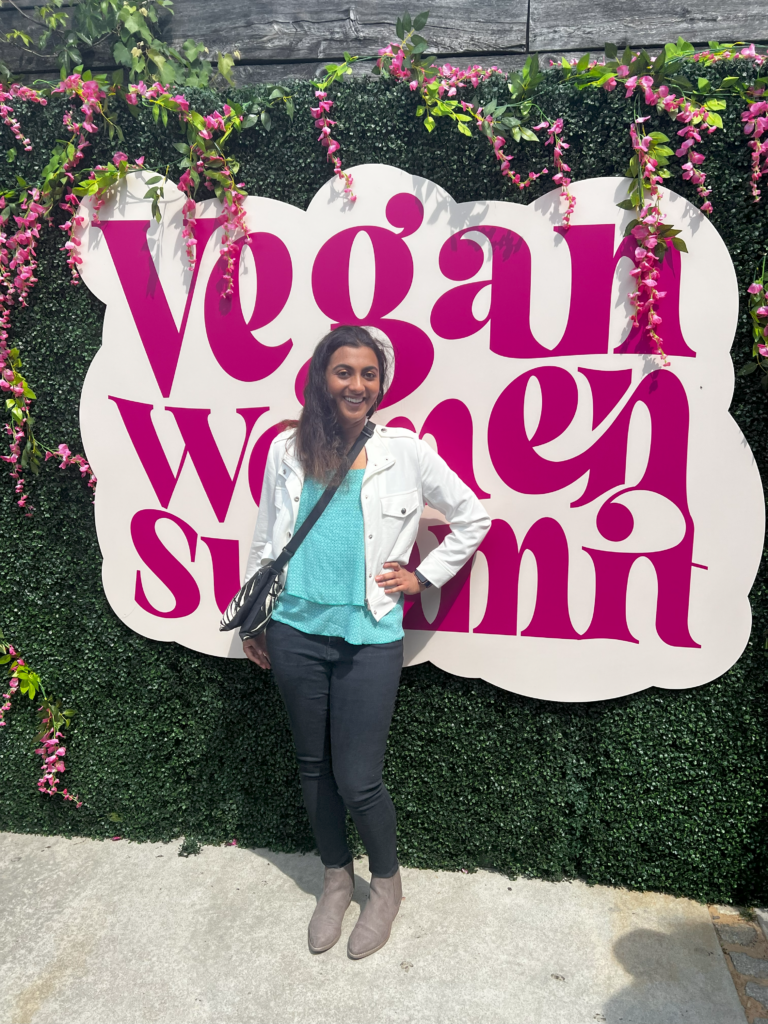 ✨Janani Kumar✨Vegan Blogger