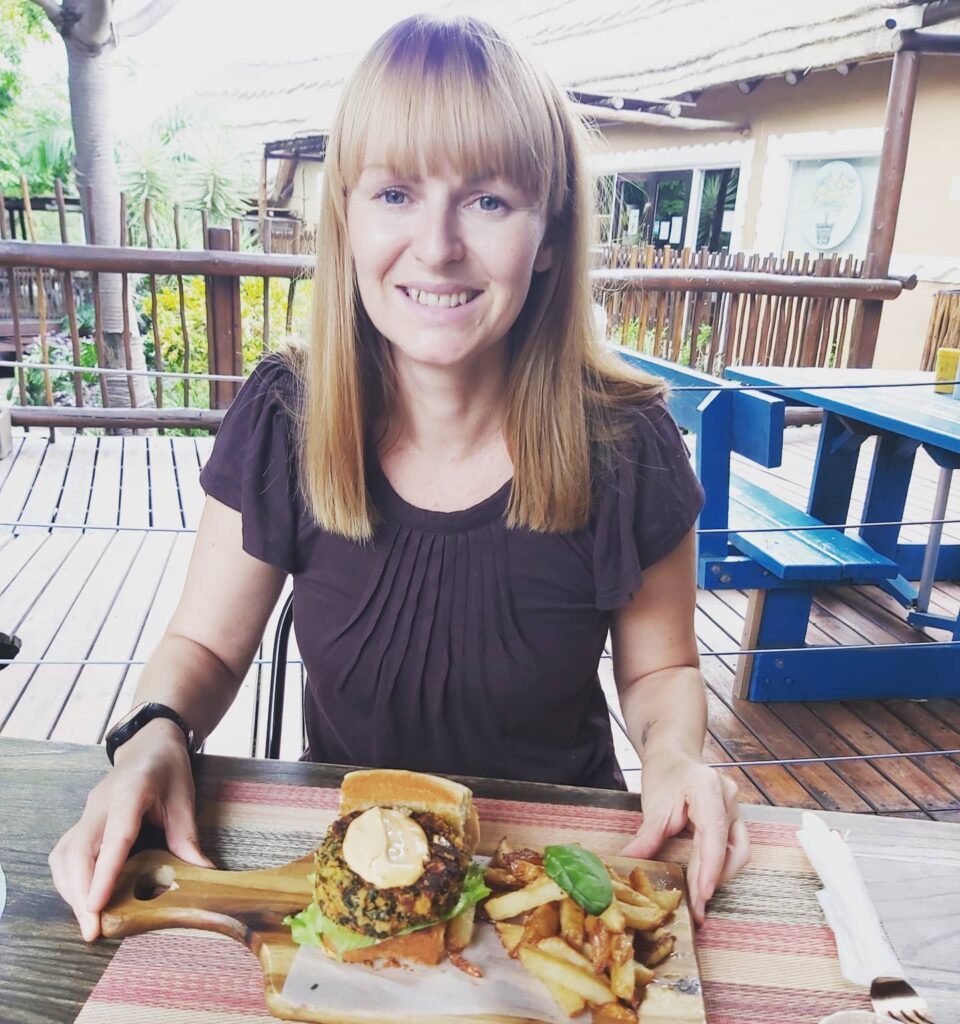 Chickpea burger at lamoo - Hayley 🙋‍♀️ Vegan Hospitality Consultant