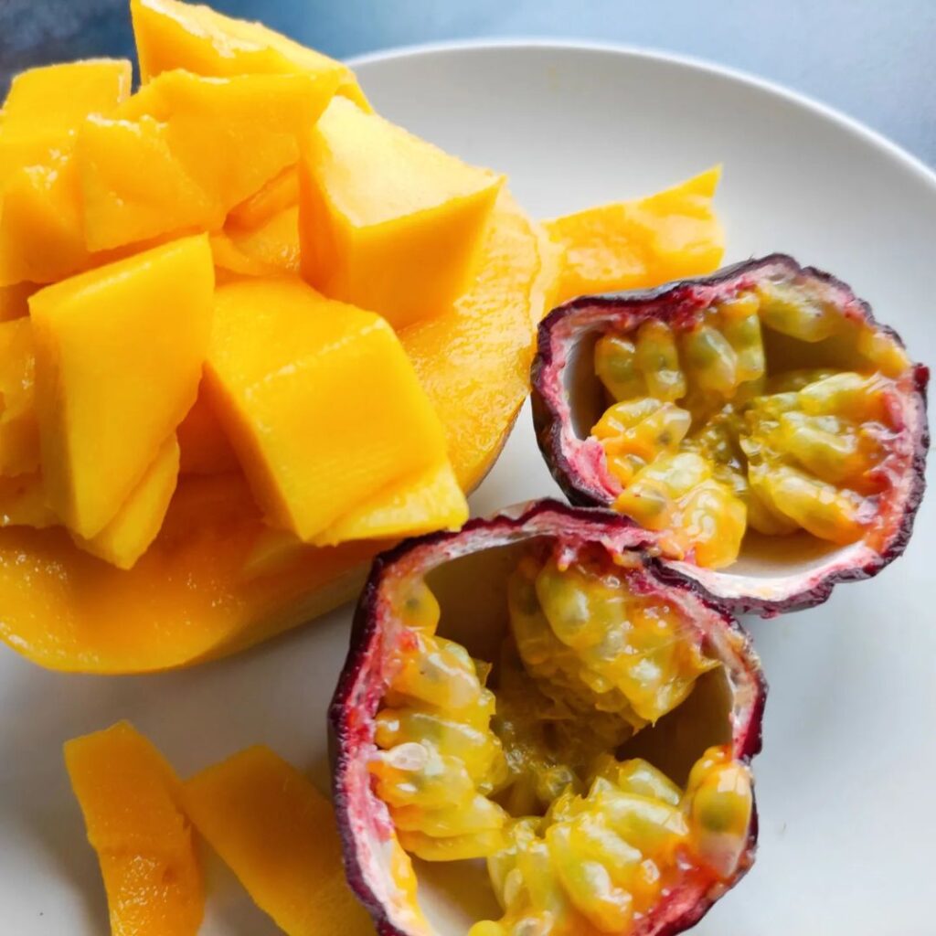 Why you should eat more Passion Fruit & Mango? - Waltraud Koné