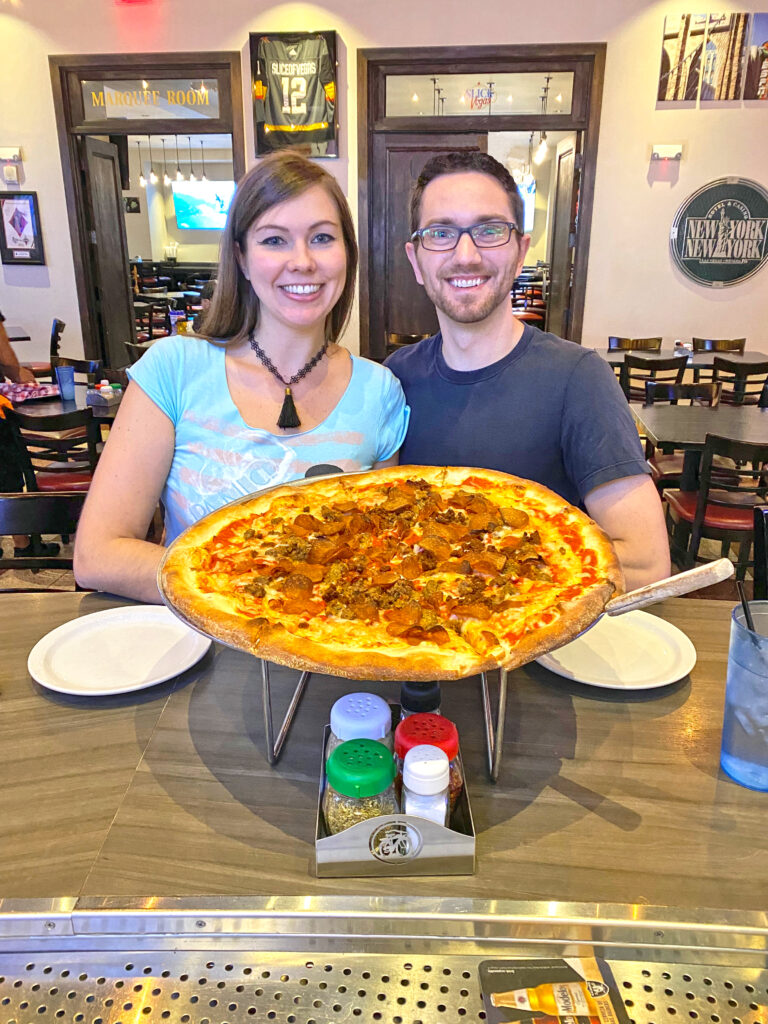 Deanna Troy Travels - Deanna and Cedric visit a vegan pizzeria in Las Vegas, Nevada