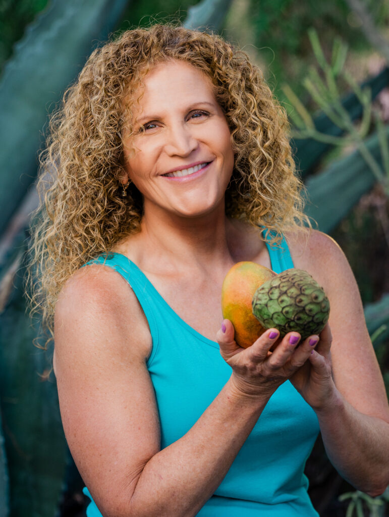 Shari Likes Fruit - Mango
