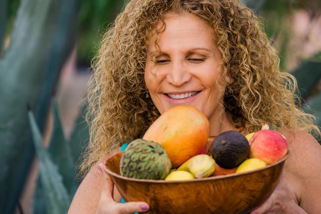 Shari Likes Fruit - Fruit Bowl